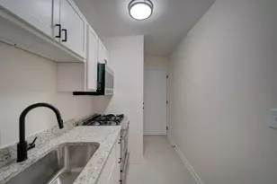 1946 I St NE, Washington, DC 20002 - Photo 17