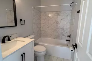 4003 Blakney Ln SE, Washington, DC 20032 - Photo 23