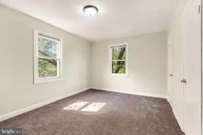 4401 Gault Place NE, Washington, DC 20019 - Photo 15