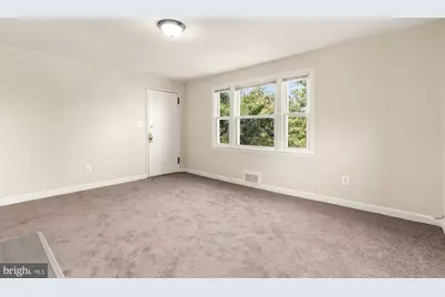 4401 Gault Place NE, Washington, DC 20019 - Photo 5