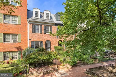 213 9th Street SE, Washington, DC 20003 - Photo 1