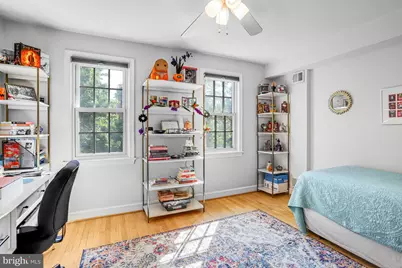 213 9th Street SE, Washington, DC 20003 - Photo 45