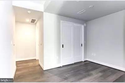 1300 4th Street SE #402, Washington, DC 20003 - Photo 9