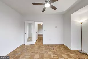 1 Scott Cir NW, Washington, DC 20036 - Photo 11