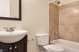 5523 Hunts Pl NE, Washington, DC 20019 - Photo 11