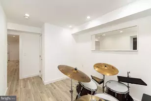 1741 1st St NW, Washington, DC 20001 - Photo 35