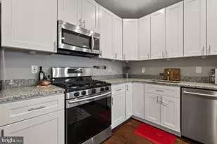 1018 13th St SE, Washington, DC 20003 - Photo 15