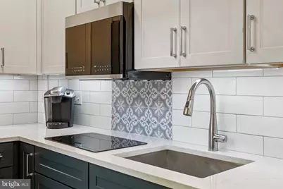 18 9th Street NE #304, Washington, DC 20002 - Photo 7