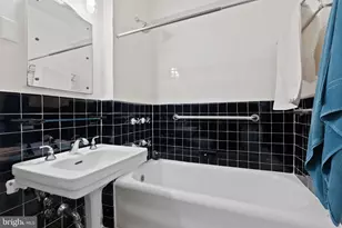 4000 Cathedral Ave NW, Washington, DC 20016 - Photo 23