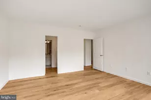 4101 Cathedral Ave NW, Washington, DC 20016 - Photo 23