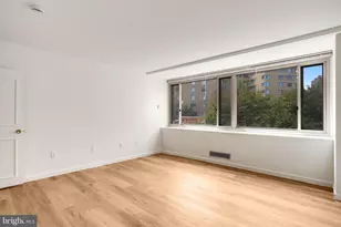 4101 Cathedral Ave NW, Washington, DC 20016 - Photo 21