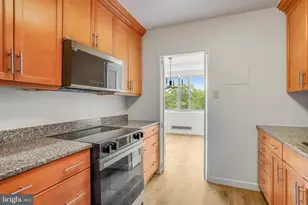 4101 Cathedral Ave NW, Washington, DC 20016 - Photo 13