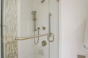 4101 Cathedral Ave NW, Washington, DC 20016 - Photo 27