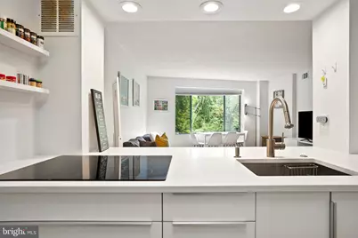 2141 Wisconsin Avenue NW #103, Washington, DC 20007 - Photo 11