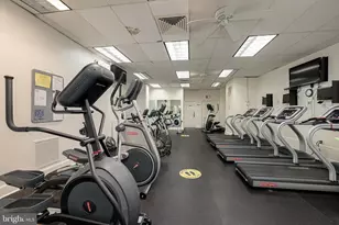 4201 Cathedral Ave NW, Washington, DC 20016 - Photo 15