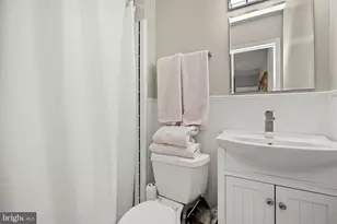 1906 37th St NW, Washington, DC 20007 - Photo 15