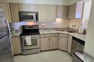 2111 Wisconsin Ave NW, Washington, DC 20007 - Photo 3