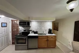 811 Massachusetts Ave NE, Washington, DC 20002 - Photo 41