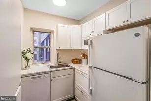 3901 Cathedral Ave NW, Washington, DC 20016 - Photo 13