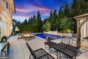 2107 Foxhall Rd NW, Washington, DC 20007 - Photo 27