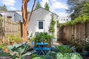 3217 Reservoir Rd NW, Washington, DC 20007 - Photo 27