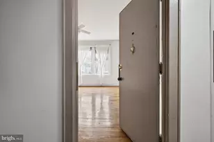 1820 Clydesdale Pl NW, Washington, DC 20009 - Photo 3