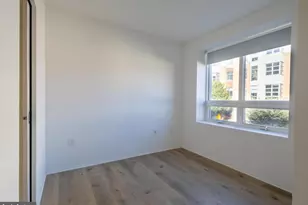 2422 17th St NW, Washington, DC 20009 - Photo 5