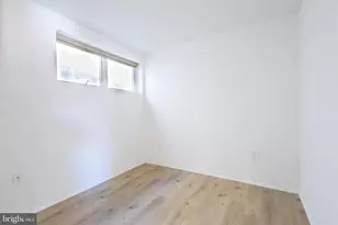 2422 17th St NW, Washington, DC 20009 - Photo 3