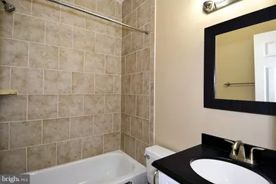 11 R Street NW, Washington, DC 20001 - Photo 25