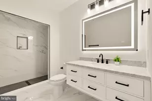 1631 G St SE, Washington, DC 20003 - Photo 41