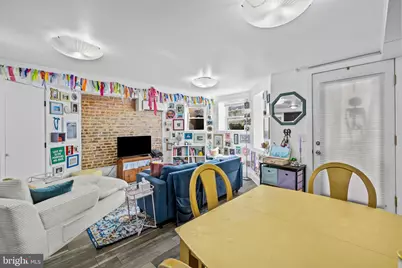 1021 Columbia Road NW, Washington, DC 20001 - Photo 35