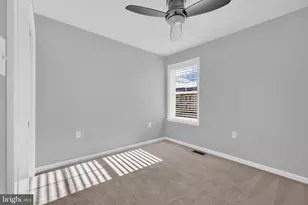 437 Woodcrest Dr SE, Washington, DC 20032 - Photo 9