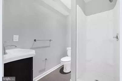 437 Woodcrest Drive SE, Washington, DC 20032 - Photo 25