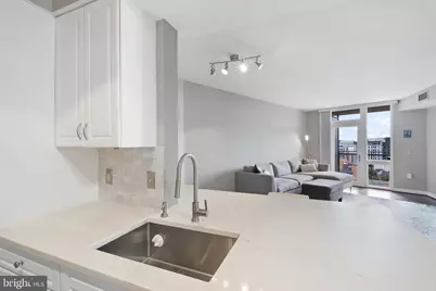 555 Massachusetts Avenue NW #1319, Washington, DC 20001 - Photo 9