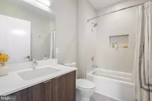 911 2nd St NE, Washington, DC 20002 - Photo 11