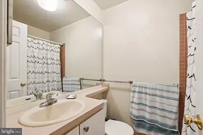 2143 Newport Place NW, Washington, DC 20037 - Photo 27