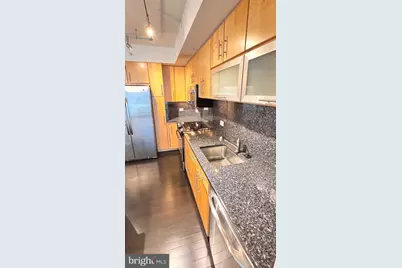 1025 1st Street SE #614, Washington, DC 20003 - Photo 3