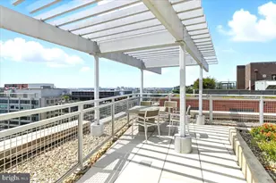 1025 1st St SE, Washington, DC 20003 - Photo 21