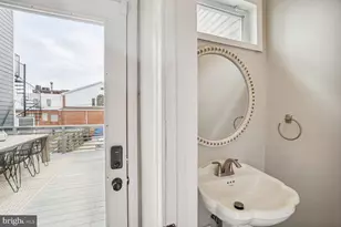 1133 Morse St NE, Washington, DC 20002 - Photo 17