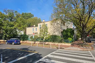 351 11th St SE, Washington, DC 20003 - Photo 27