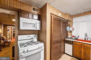 351 11th St SE, Washington, DC 20003 - Photo 13