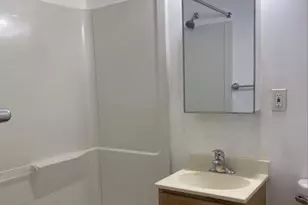 625A Chesapeake St SE, Washington, DC 20032 - Photo 3