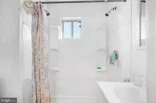 1729 L St NE, Washington, DC 20002 - Photo 9