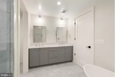 1111 Pennsylvania Avenue SE #304, Washington, DC 20003 - Photo 17