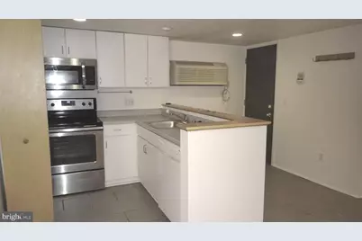 1420 Hopkins Street NW #1, Washington, DC 20036 - Photo 5