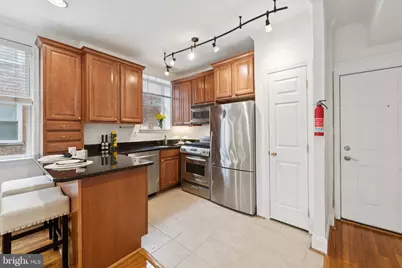 1438 Columbia Road NW #305, Washington, DC 20009 - Photo 3