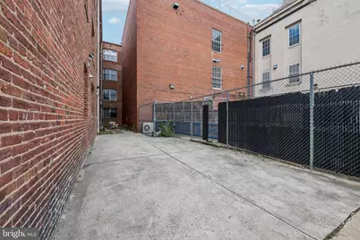 1438 Columbia Road NW #305, Washington, DC 20009 - Photo 21