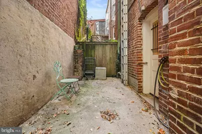 2516 Cliffbourne Place NW, Washington, DC 20009 - Photo 31