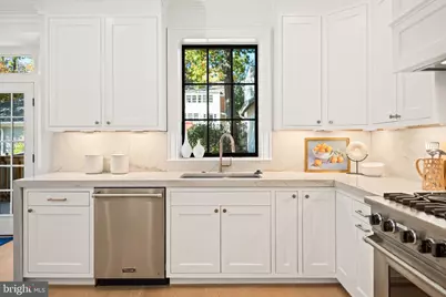 2602 36th Place NW, Washington, DC 20007 - Photo 13