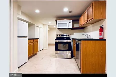 119 W Street NW #B, Washington, DC 20001 - Photo 5